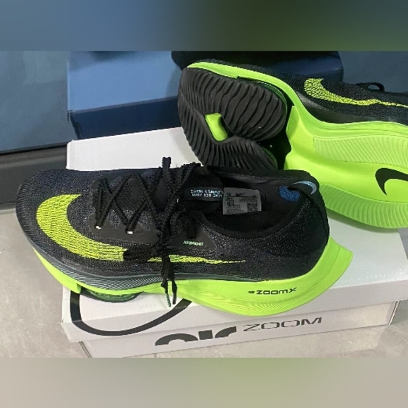 Nike Air Zoom Alphafly Next%1 Carbon plate lightweight foam loose